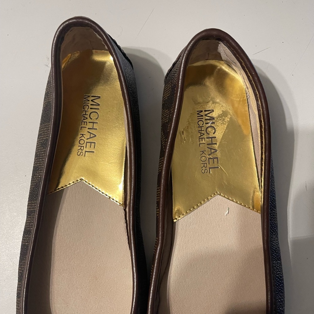 Michael Kors Fulton Women’s Size 6.5 Brown Signature Print Moccasin Flats - Picture 3 of 10